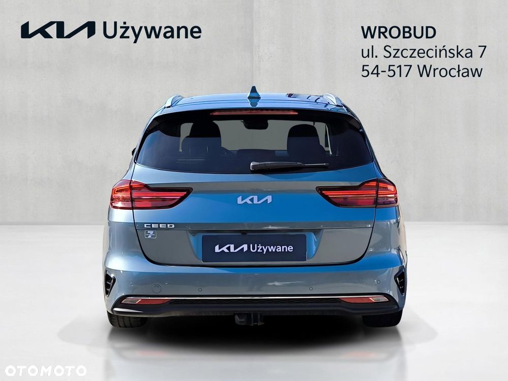 Kia Ceed - 4