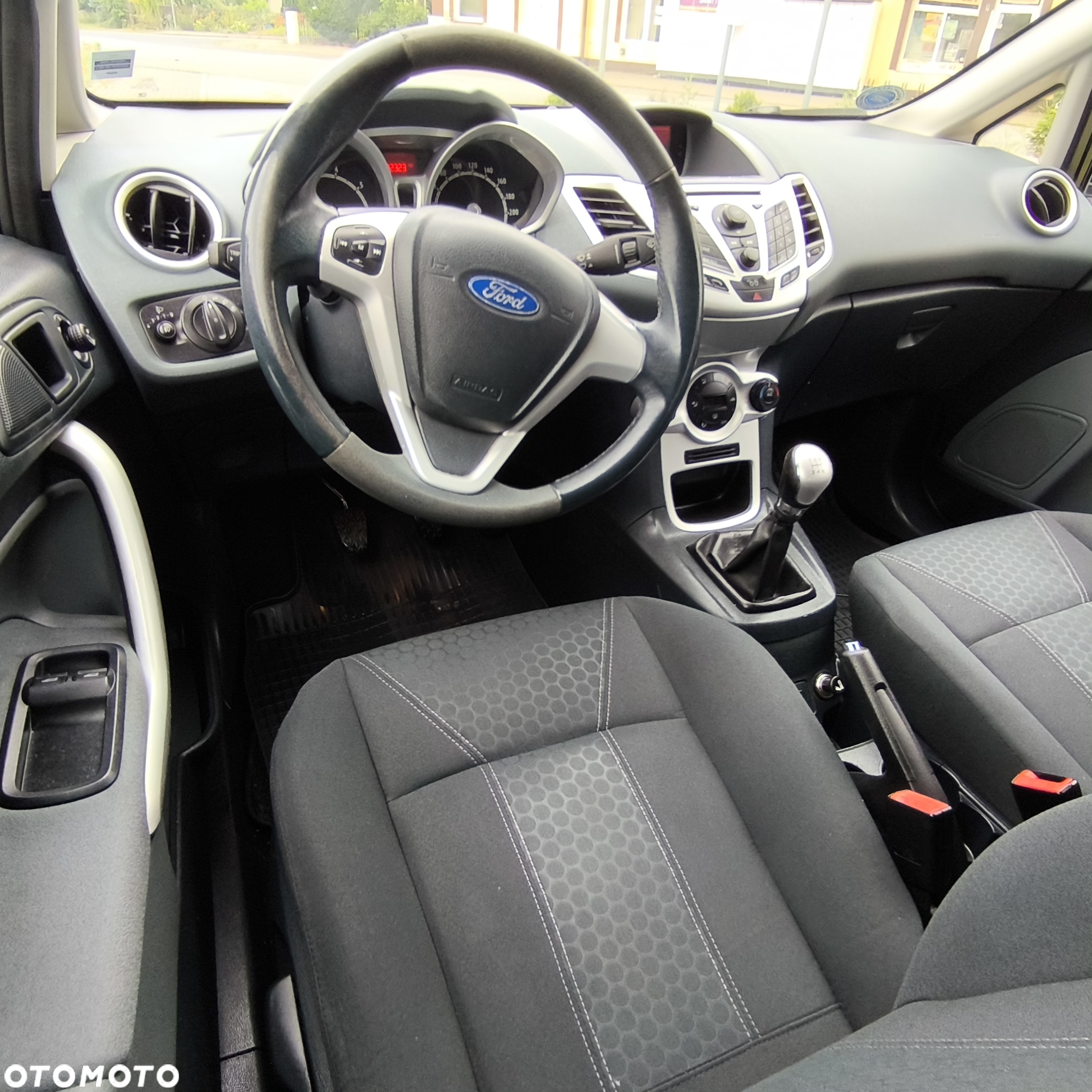 Ford Fiesta 1.4 Titanium - 8