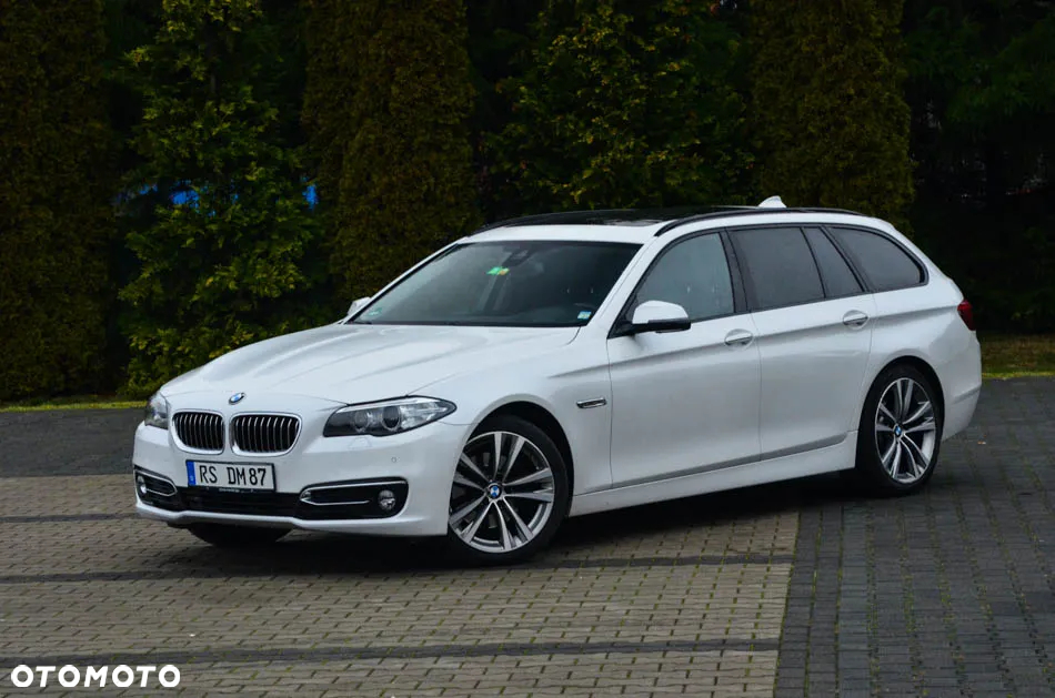 BMW Seria 5 520d Touring Luxury Line - 9