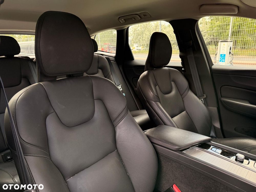 Volvo XC 60 - 22