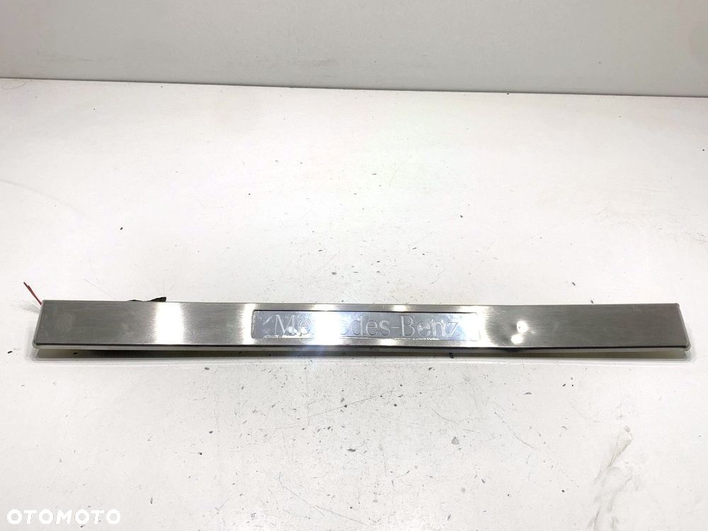 LISTWA NAKŁADKA PROGOWA PRZÓD PRAWA  MERCEDES-BENZ CLS Shooting Brake (X218) 2012 - 2017 CLS 350 d - 1