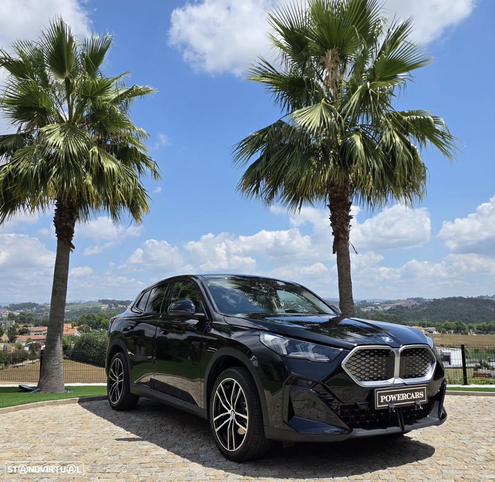 BMW iX2 eDrive20 - 18