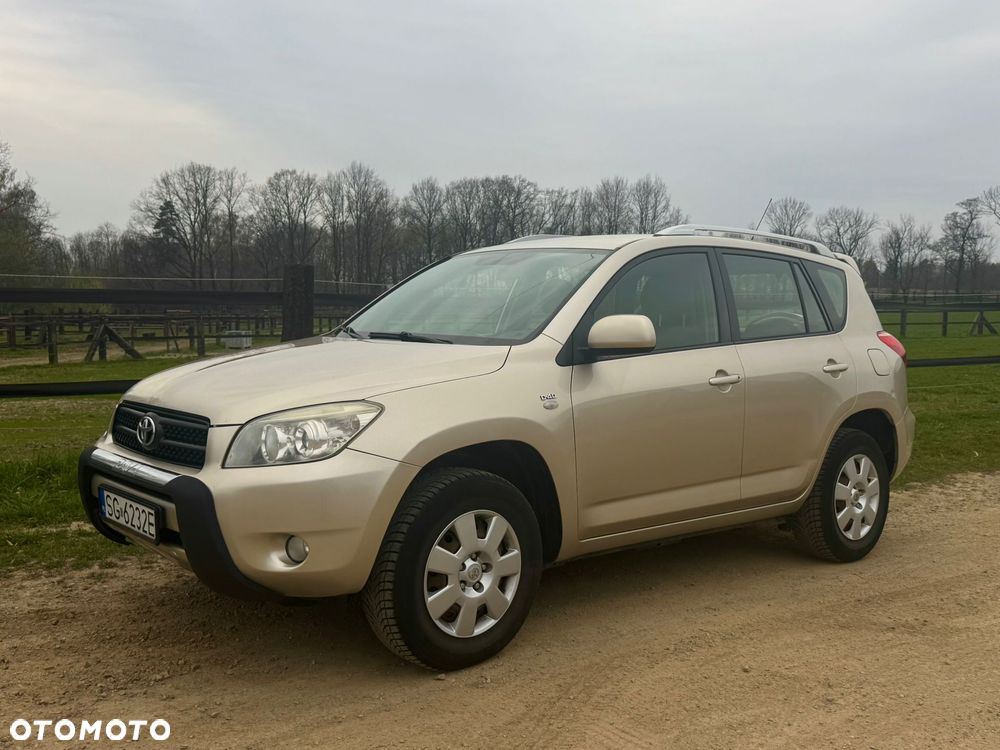 Toyota RAV4 2.2 D-4D Sol - 6