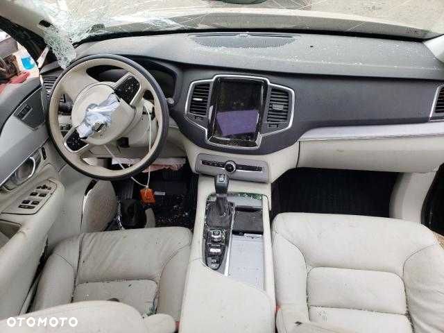 Volvo XC90 T5, z 2021 roku, model USA. - 8