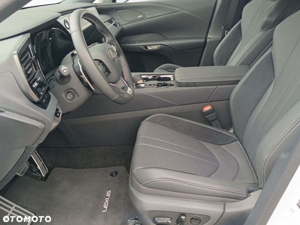Lexus RX - 19