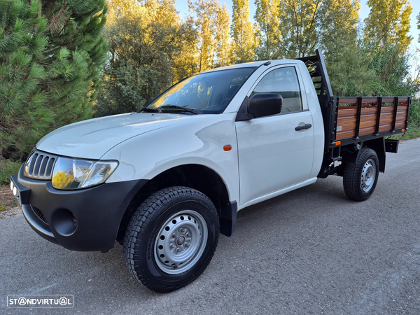 Mitsubishi L200 Cab Simples 4X4