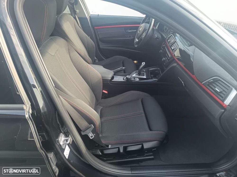 BMW 320 d Aut. Sport Line - 30