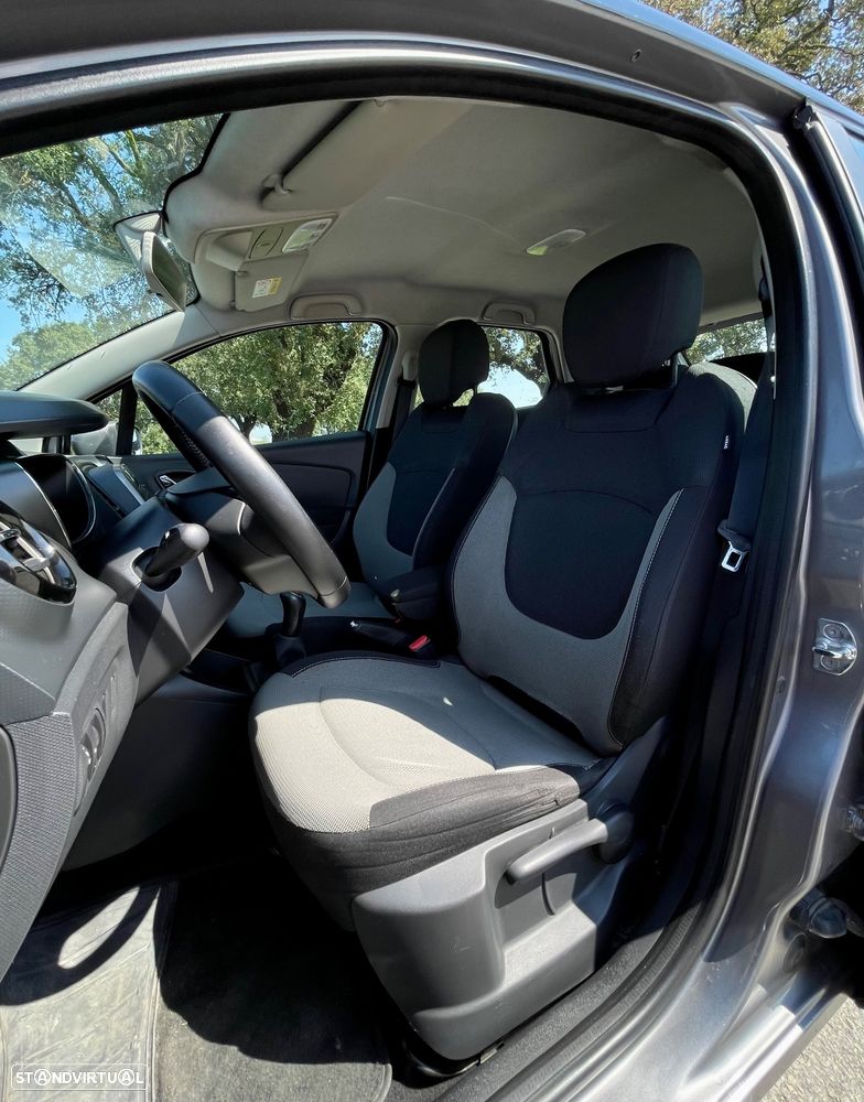 Renault Captur 0.9 TCE Exclusive - 11