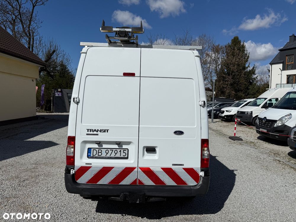 Ford Transit Furgon Warsztat 4x4 L2H2 2.2 TDCI 125KM 4x4 - 6
