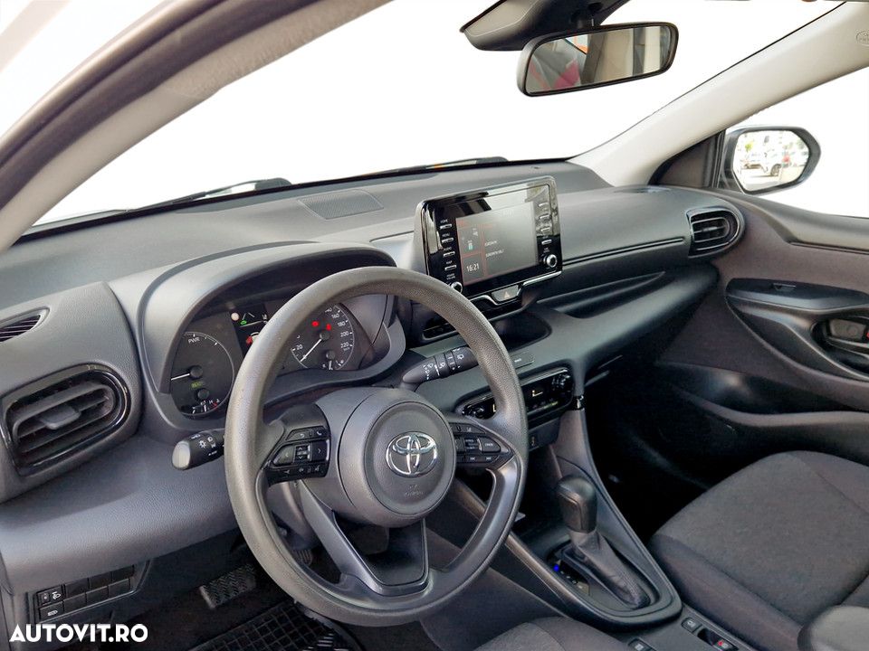 Toyota Yaris - 17
