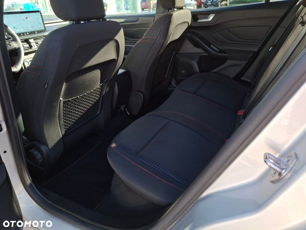 Ford Focus 1.0 EcoBoost mHEV ST-Line X - 14