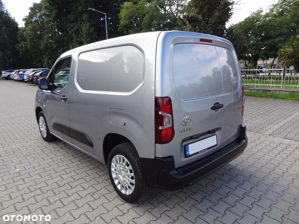 Peugeot Partner Proace City 3 osobowy - 17