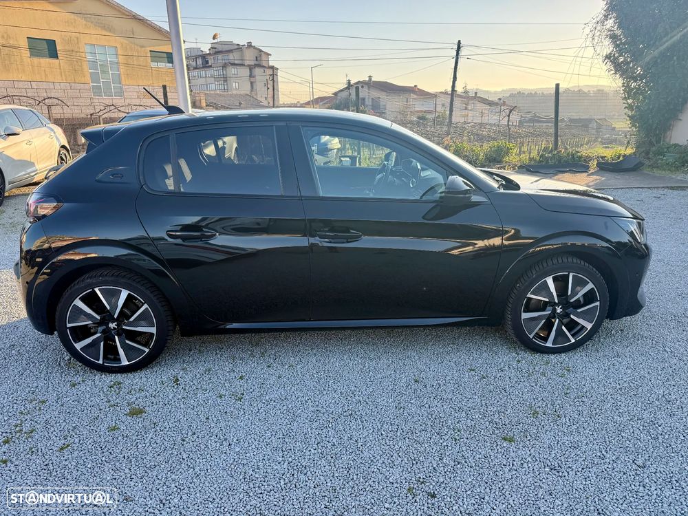 Peugeot e-208 GT Pack - 4