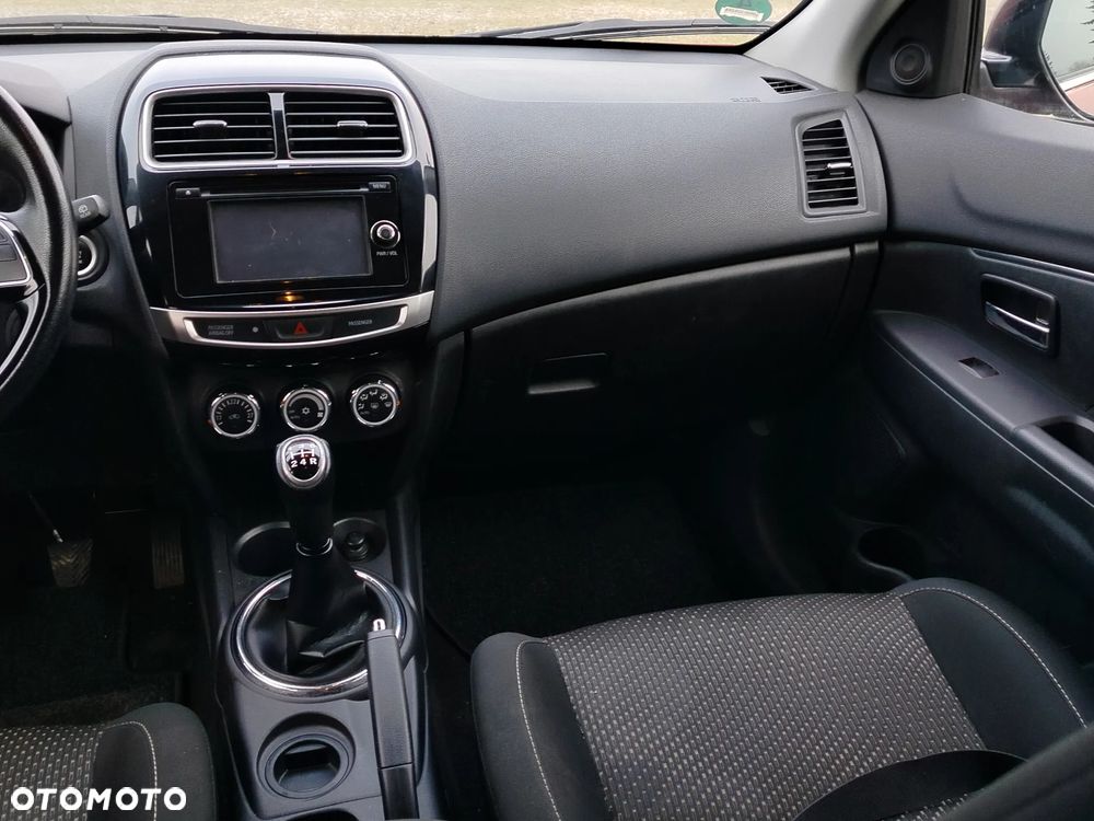 Mitsubishi ASX 1.6 2WD Invite - 16