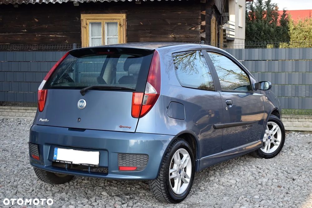 Fiat Punto 1.4 16V Sporting - 12