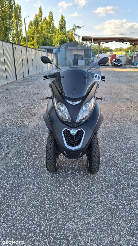 Piaggio MP-3 - 21