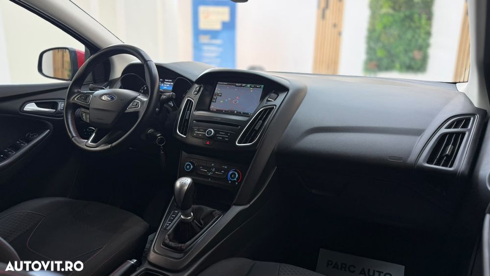 Ford Focus 1.5 EcoBoost Titanium - 21
