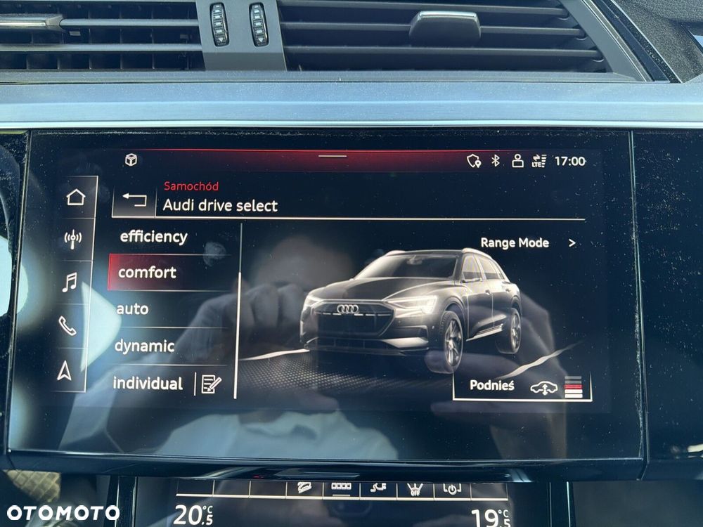 Audi e-tron - 27