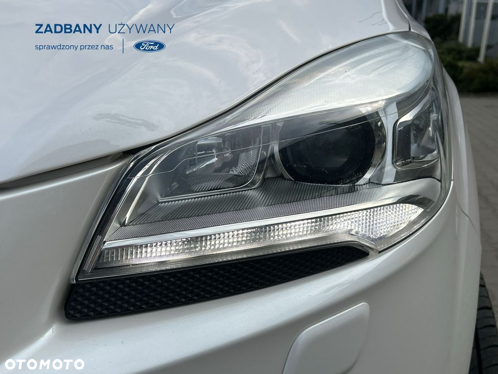 Ford Kuga 1.5 EcoBoost 2x4 Titanium - 9