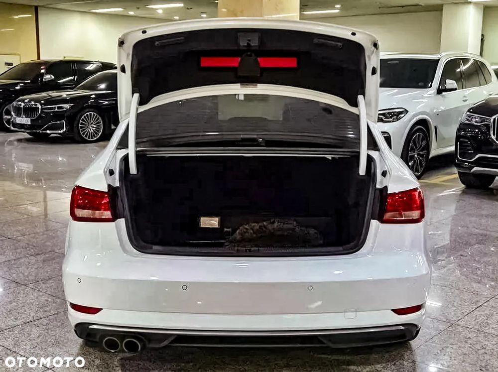 Audi A3 Limousine 40 TFSI quattro S tronic design - 7