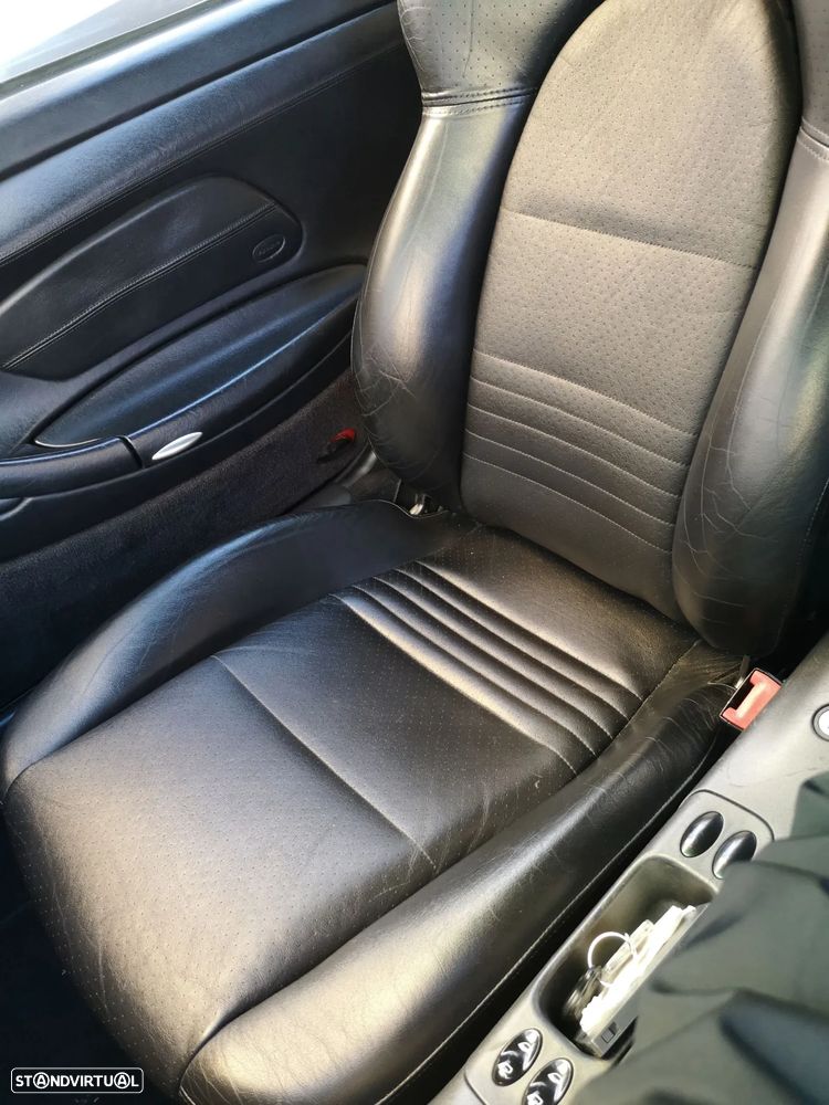 Porsche 911 (996) Carrera Coupé - 10