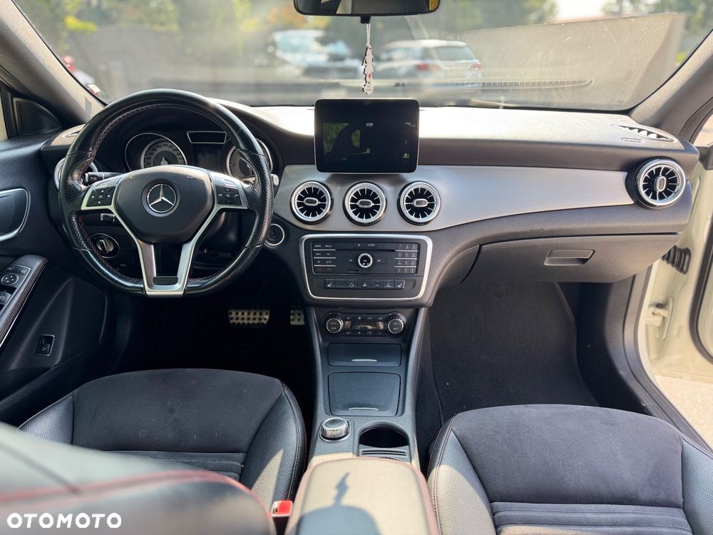 Mercedes-Benz CLA - 5