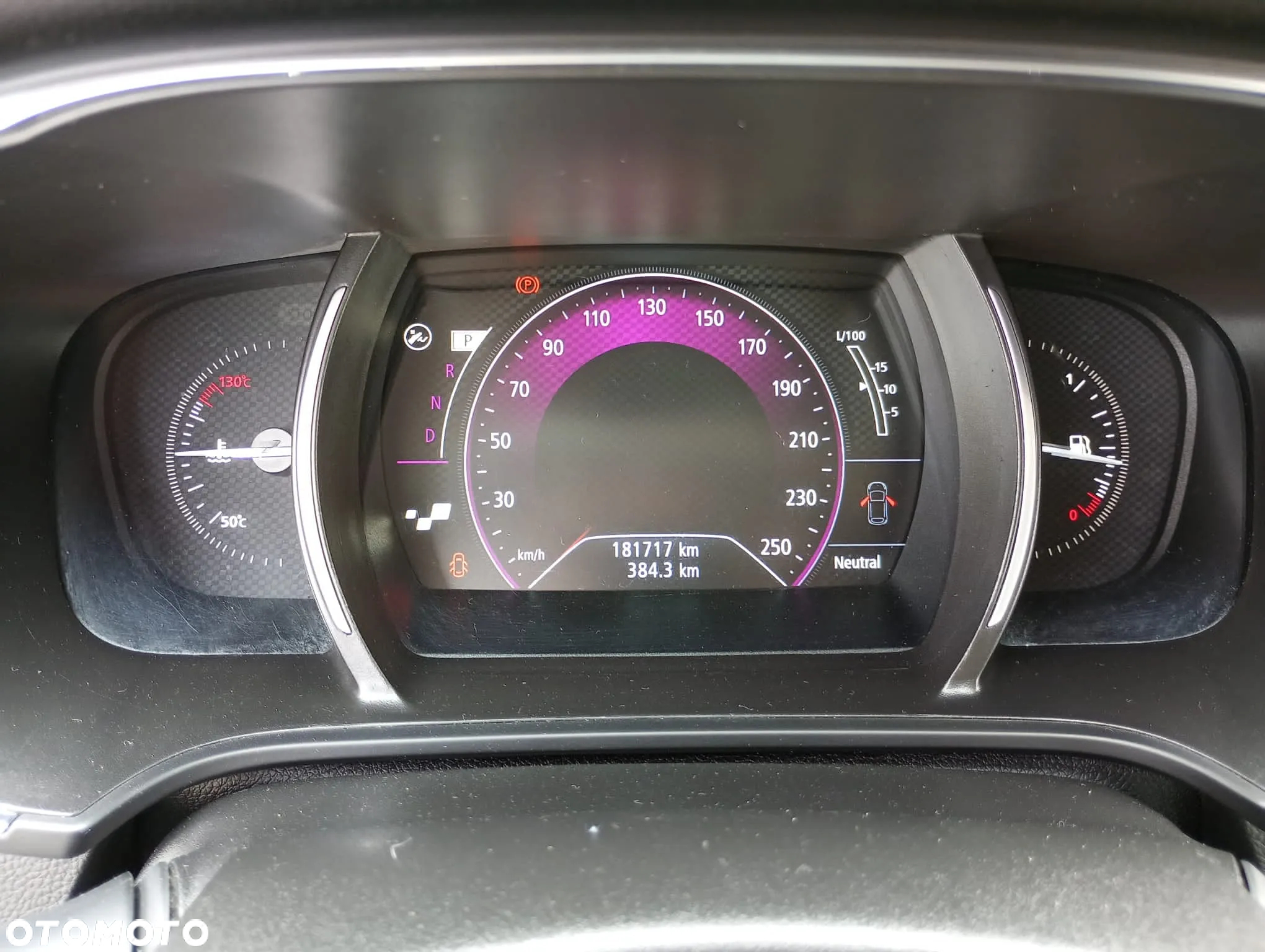Renault Megane Grandtour ENERGY TCe 205 EDC GT - 26