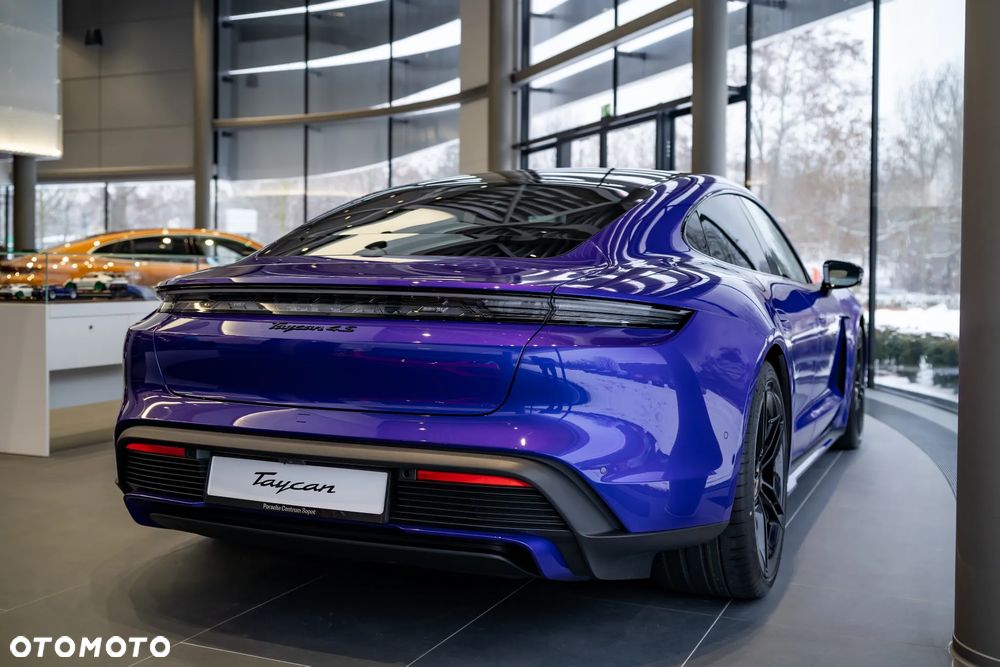 Porsche Taycan 105kWh 4S Black Edition - 9