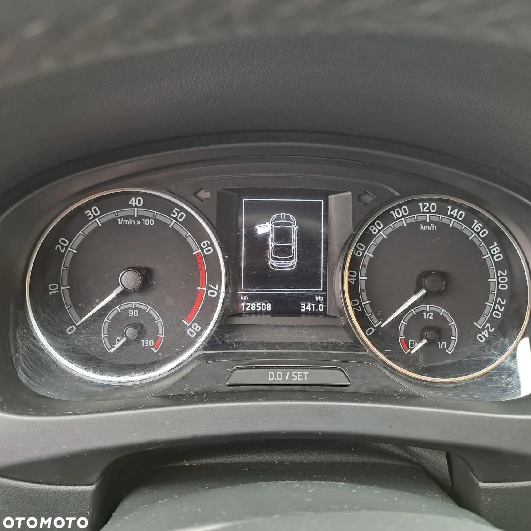 Skoda RAPID - 16