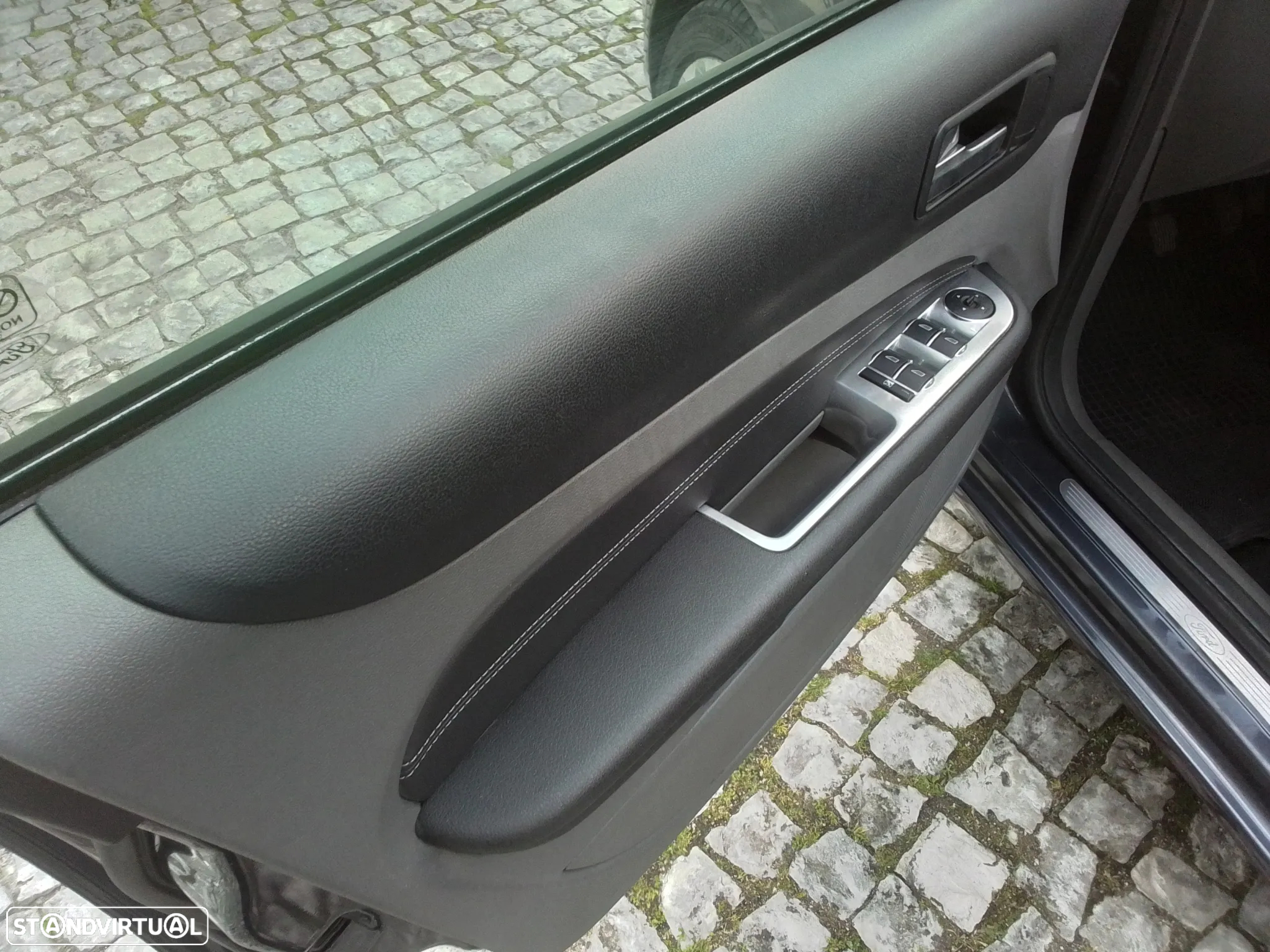 Ford Focus SW 1.6 TDCi Titanium - 10