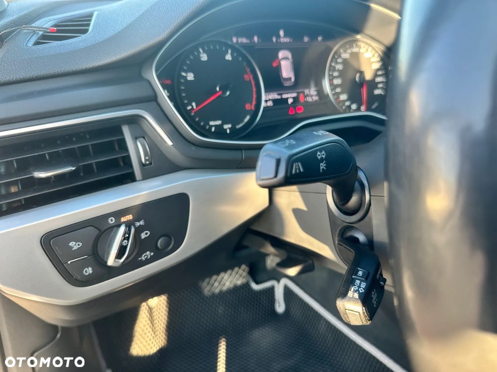 Audi A4 Avant 2.0 TDI S tronic - 16