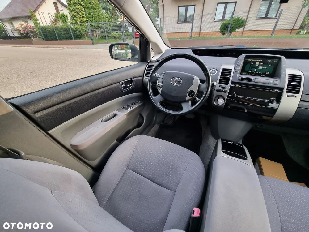 Toyota Prius 1.5 VVT-i Sol - 21