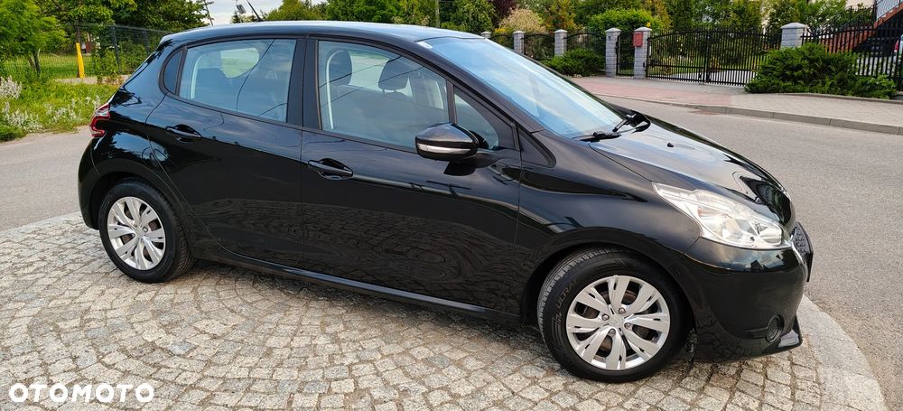 Peugeot 208 - 3