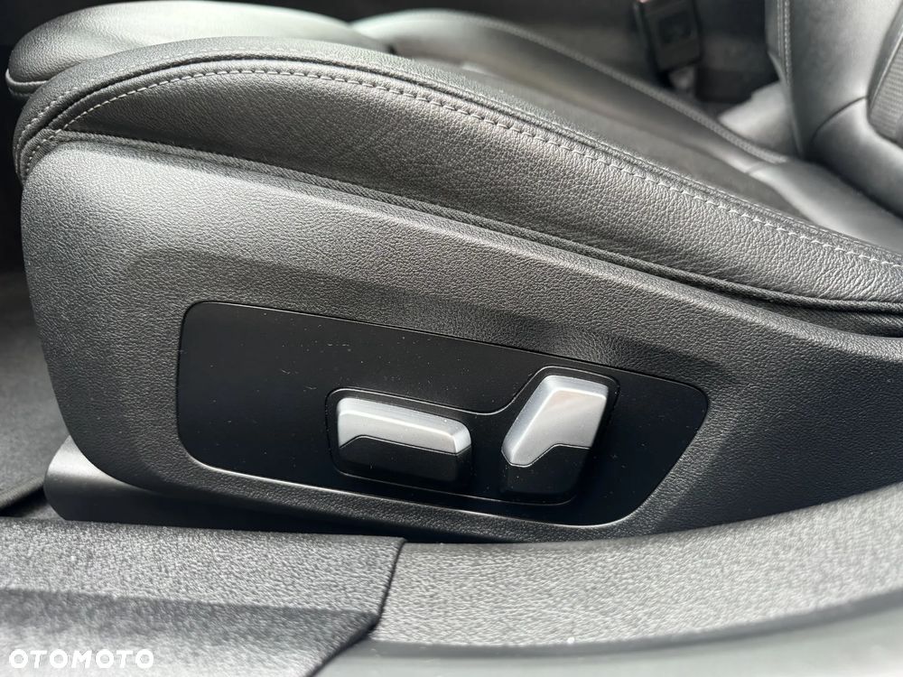 BMW Seria 3 320d M Sport Shadow sport - 23