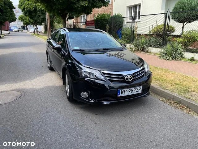 Toyota Avensis Combi 2.0 D-4D Comfort - 1