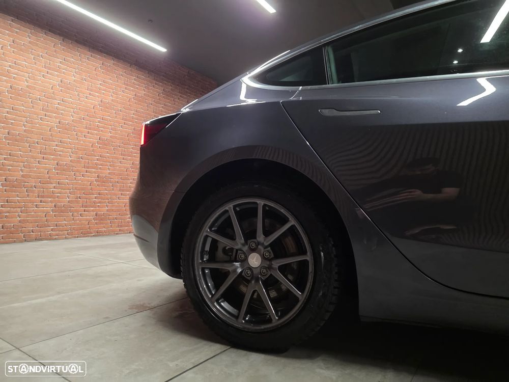 Tesla Model 3 Standard Range Plus RWD - 35