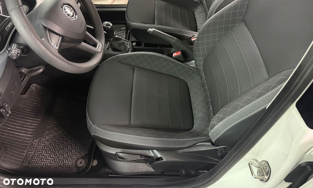 Skoda Fabia 1.0 Ambition - 12