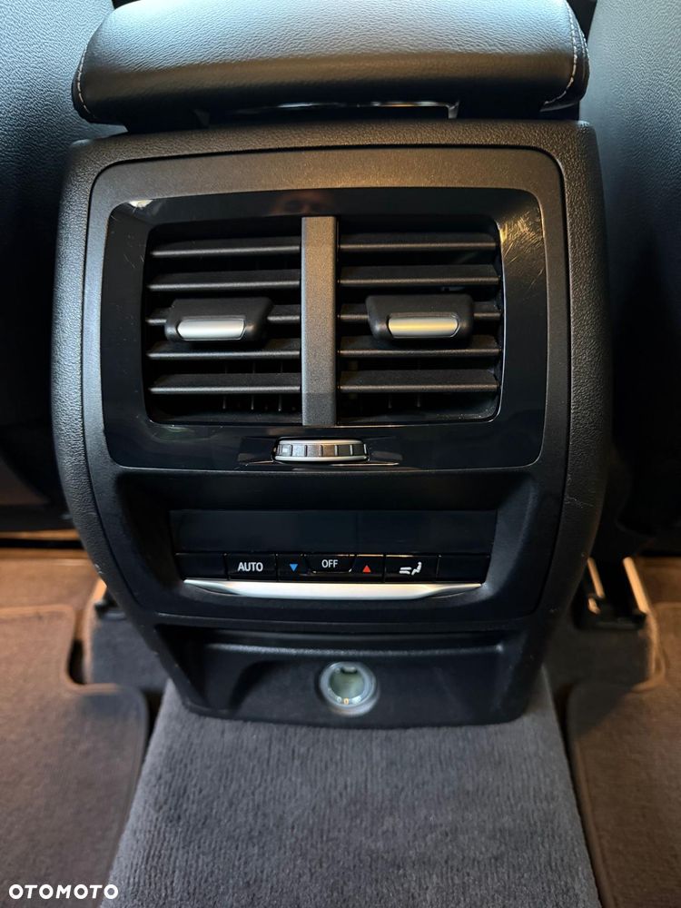 BMW X3 xDrive20d Luxury Line - 20