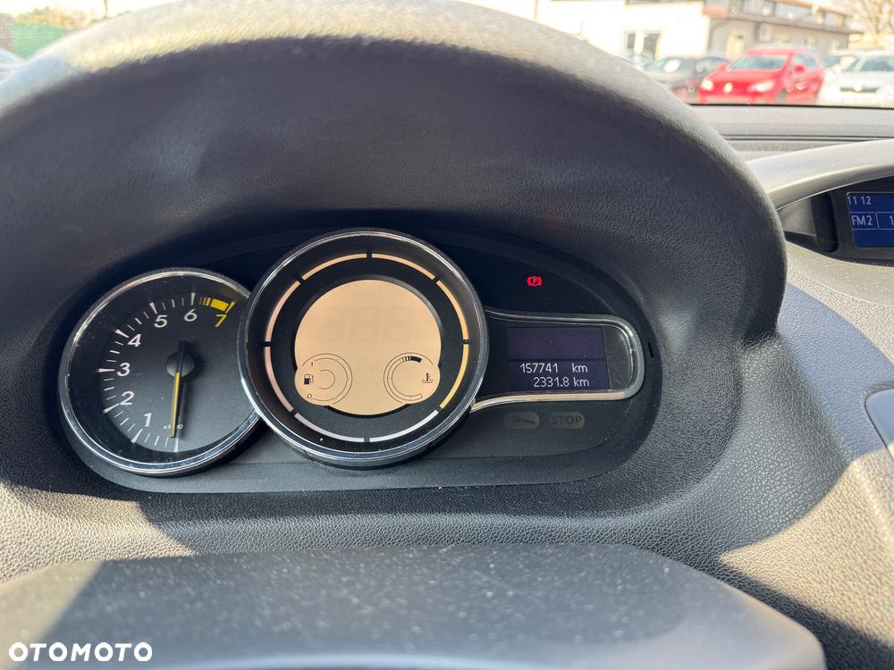 Renault Megane 1.6 16V 100 Expression - 14