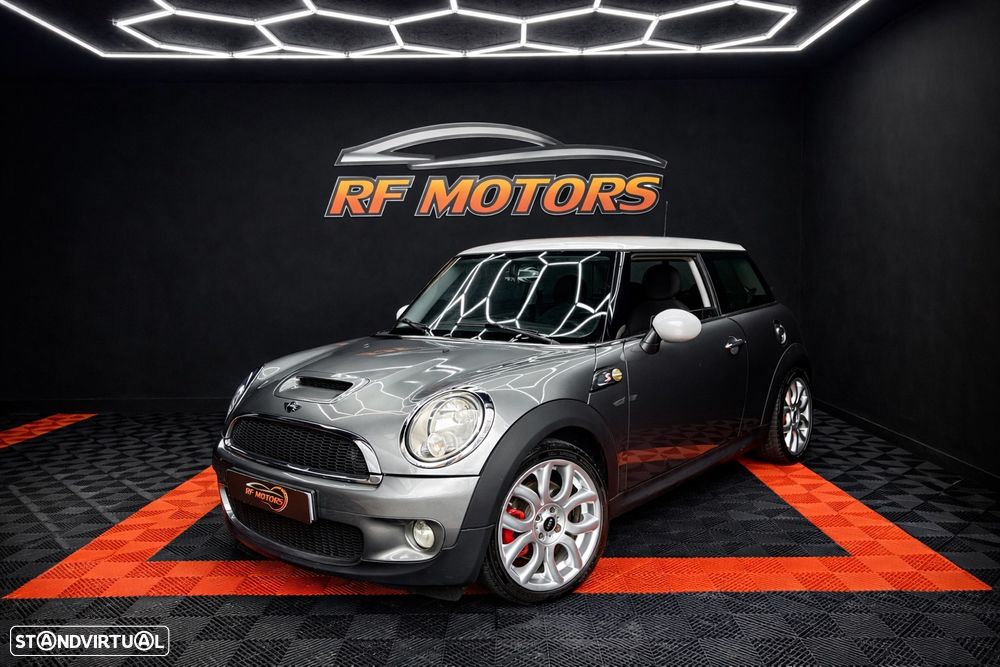 MINI 3 Portas Cooper S - 1