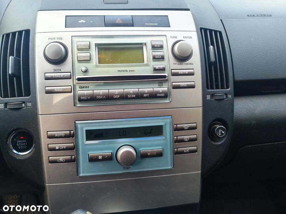 Toyota Corolla Verso - 14