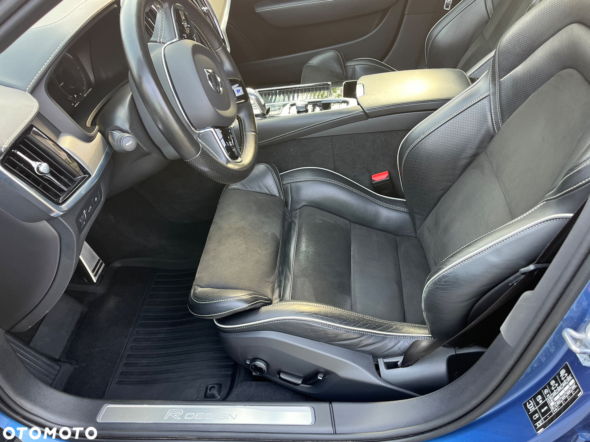 Volvo S90 T8 AWD Plug-In Hybrid R-Design - 19