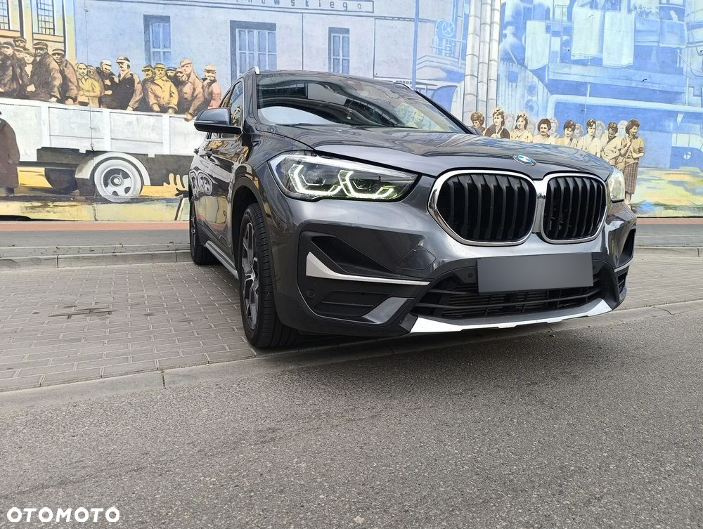 BMW X1 xDrive25i Sport Line - 4