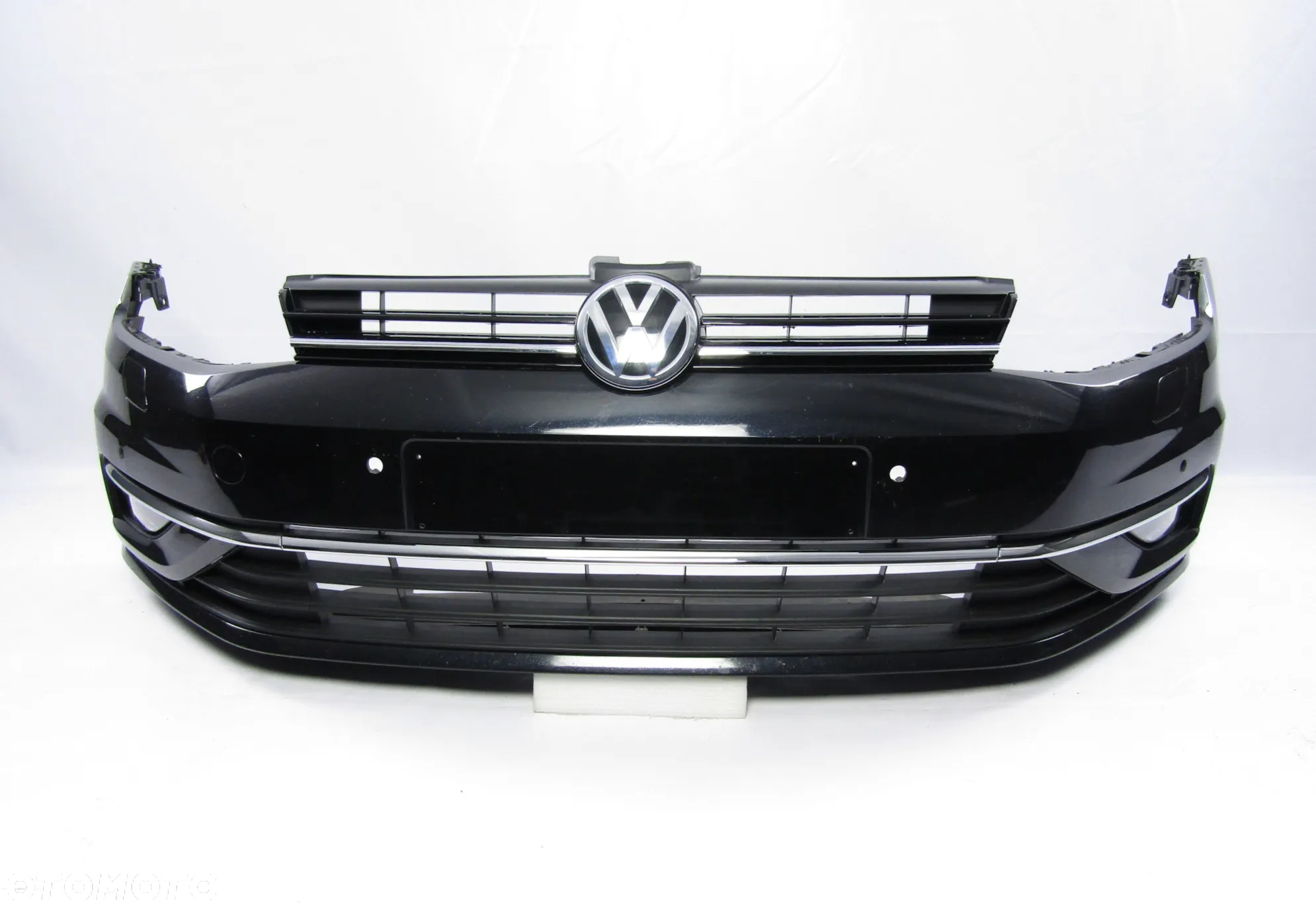 Zderzak przedni VW Golf 7 17 - 20 Sprysk. / Pdc-6 LC9X - 7