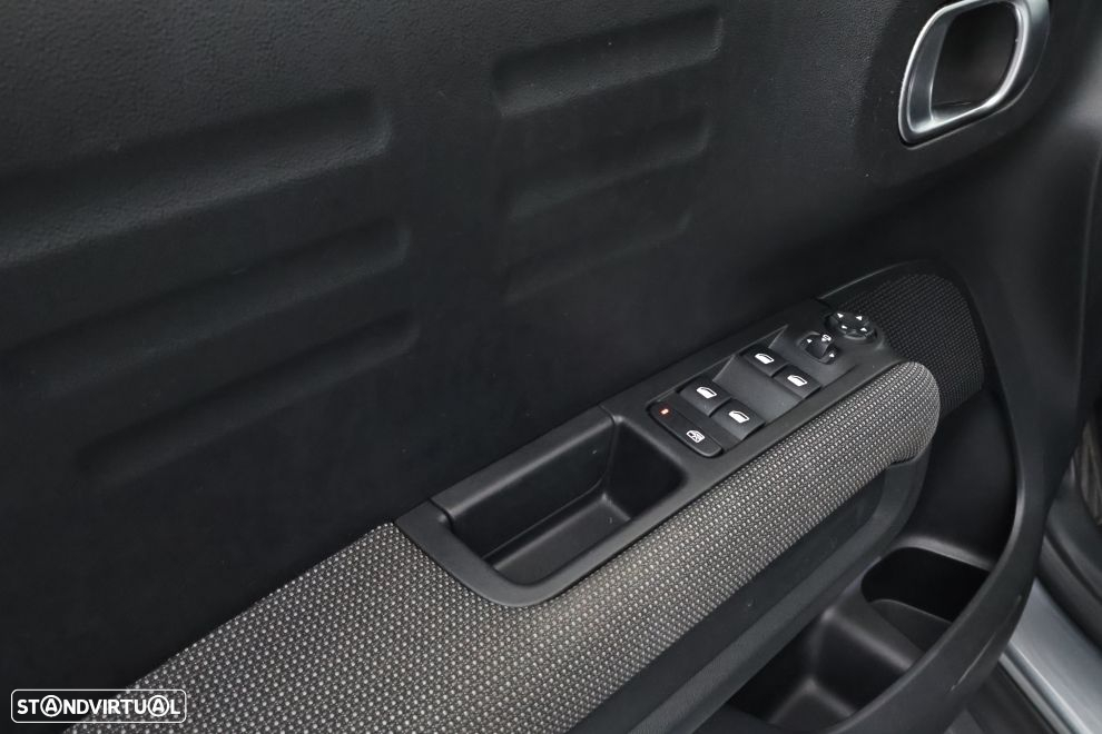 Citroën C3 Aircross 1.6 BlueHDi Shine S&S - 25