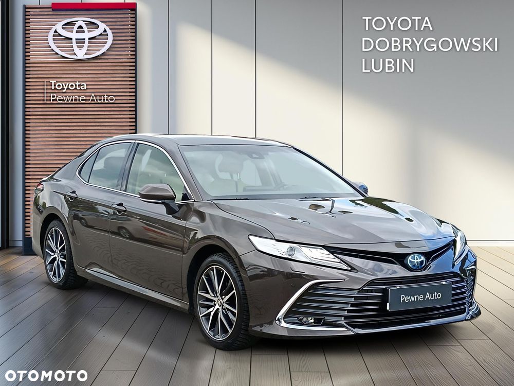 Toyota Camry - 7