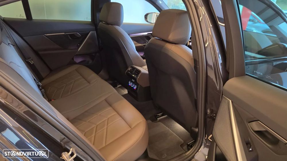 BMW i5 eDrive40 Pack Desportivo M Pro - 51