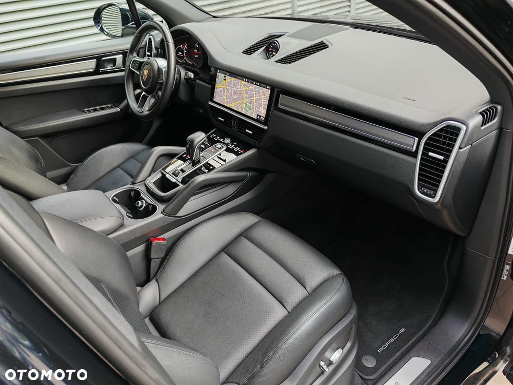 Porsche Cayenne Platinum Edition - 8