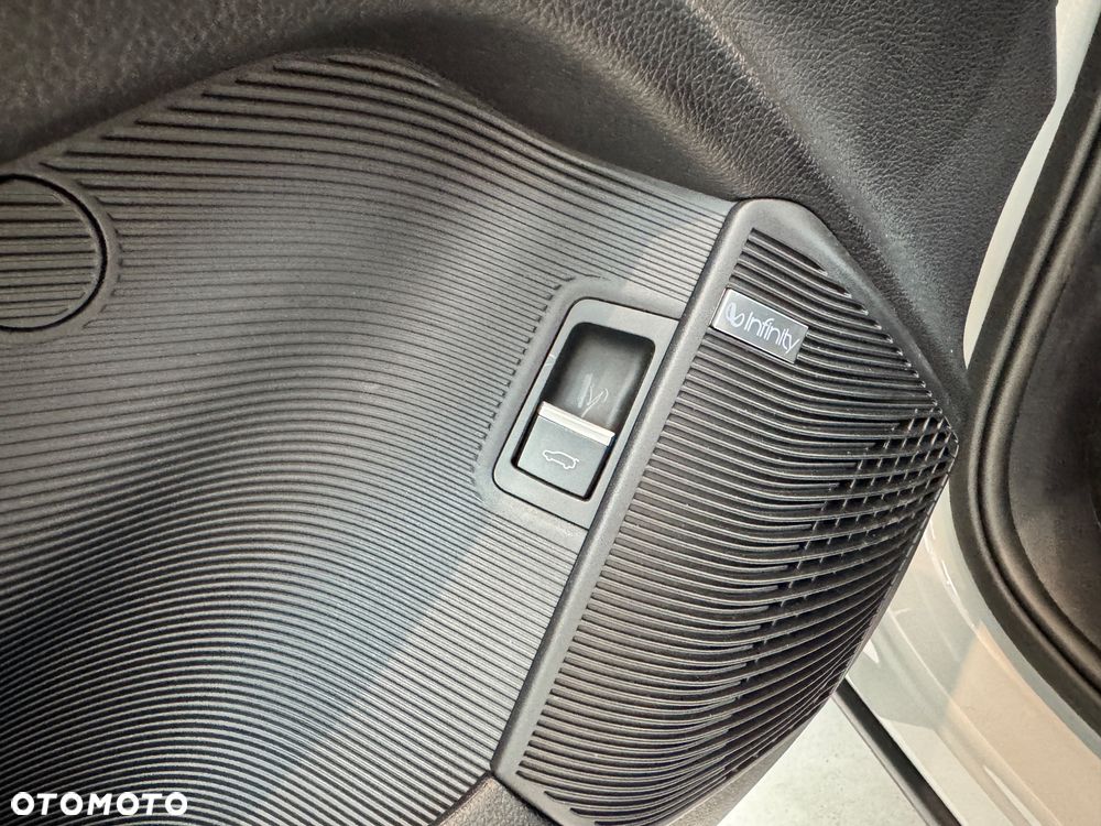 BYD Seal U - 12