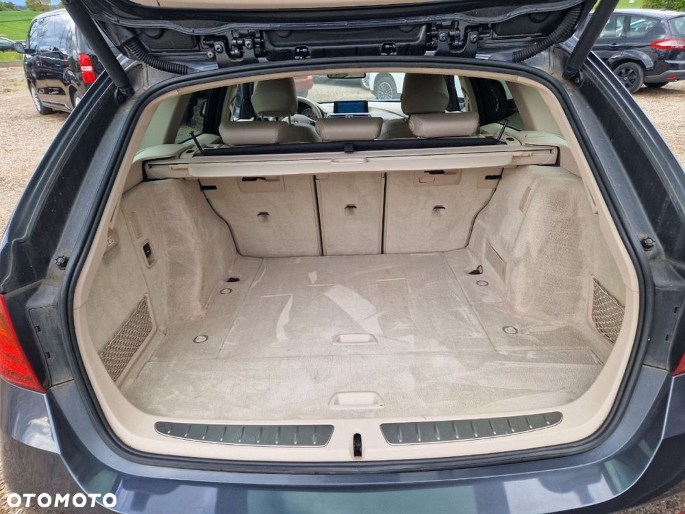 BMW Seria 3 318d Touring Modern Line - 19